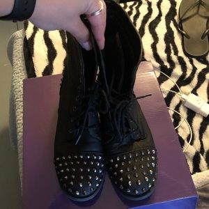 Steve Madden, Madden Girl Gewelz combat boots